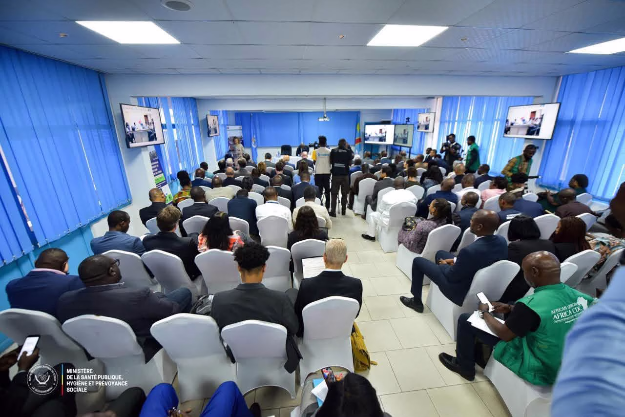 PUBLICATION DU NOUVEAU PLAN DE RIPOSTE CONTRE L’ÉPIDÉMIE D’ÉBOLA PAR LE MINISTRE DE LA SANTÉ RDC, UN ÉVÉNEMENT ORGANISÉ PAR EMERAUDE EVENTS