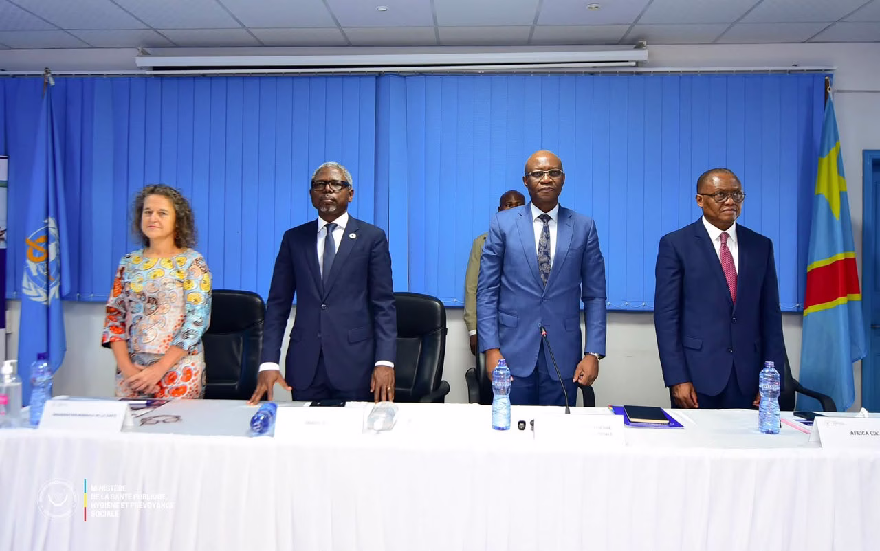 La Représentante de l'Organisation Mondiale de la Santé RDC, Le Ministre de la Santé RDC et le Représentant de Pnud RDC